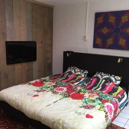 Bed & Breakfast Resydentie Happy 11 *